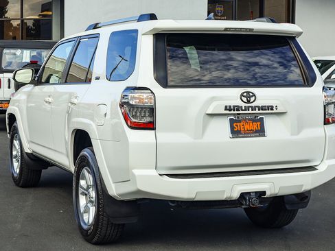 Used 2023 Toyota 4Runner SR5 RWD image 20