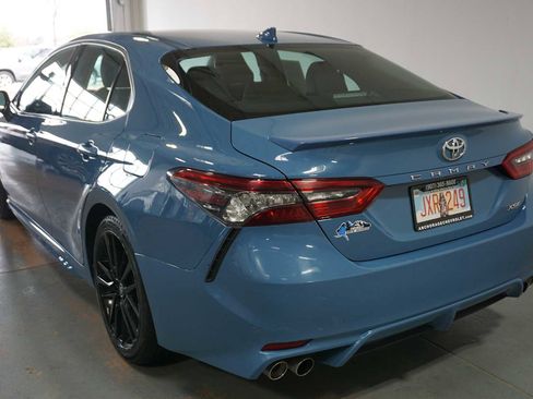 Used 2023 Toyota Camry XSE image 3