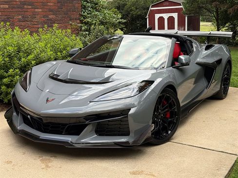 Used 2025 Chevrolet Corvette ZR1 w/ ZR1 Carbon Fiber Aero Package image 11