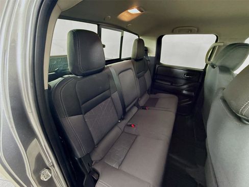 Used 2025 Nissan Frontier SV w/ SV Convenience Package image 23