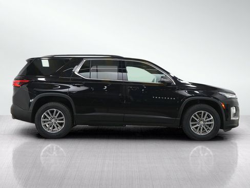 Used 2023 Chevrolet Traverse LT FWD image 6