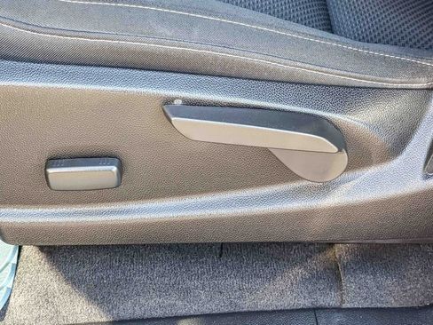 Used 2020 Chevrolet Colorado LT image 46