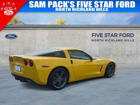 Used 2008 Chevrolet Corvette Coupe w/ Z51 Performance Package image 9