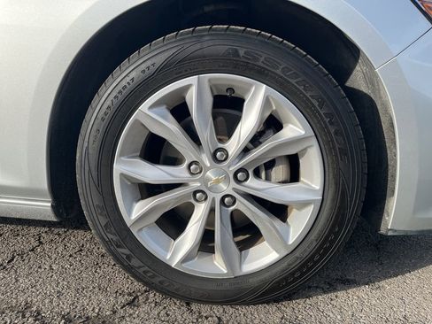 Used 2022 Chevrolet Malibu LT image 17