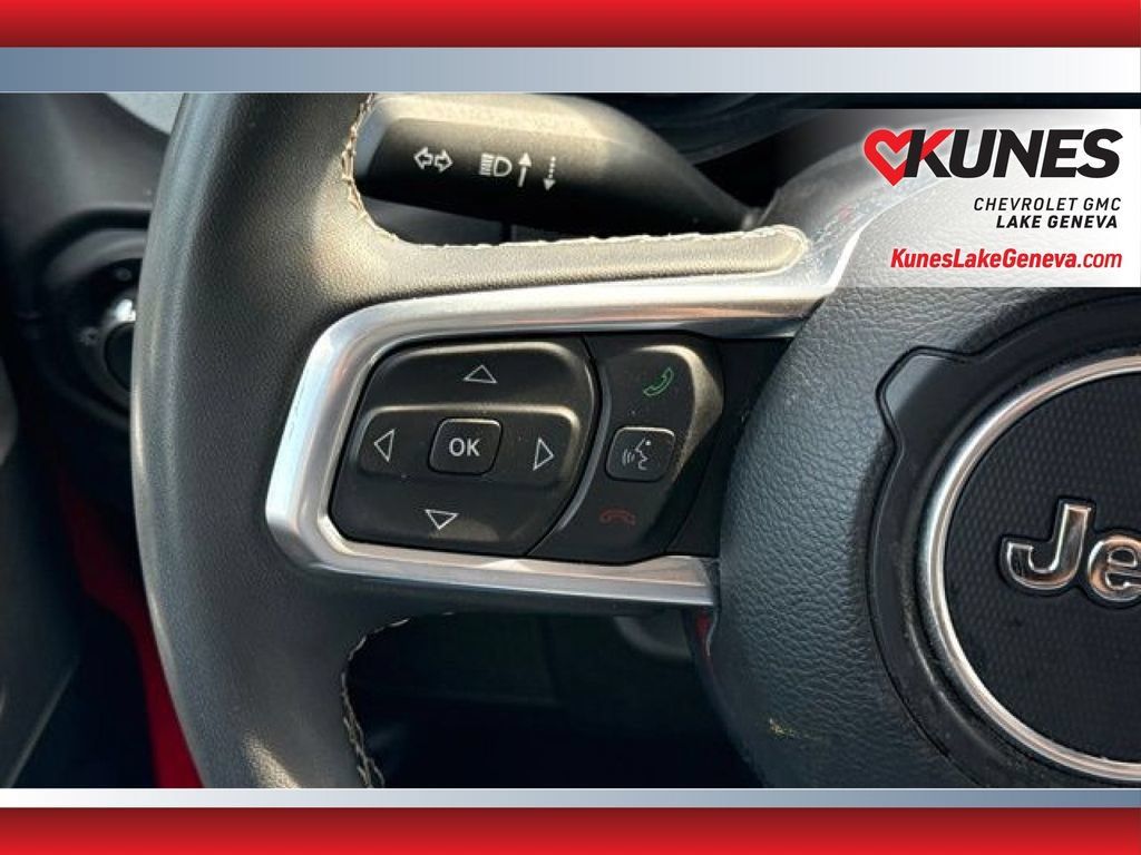 Used 2025 Jeep Wrangler Unlimited Sahara AWD/4WD image 41