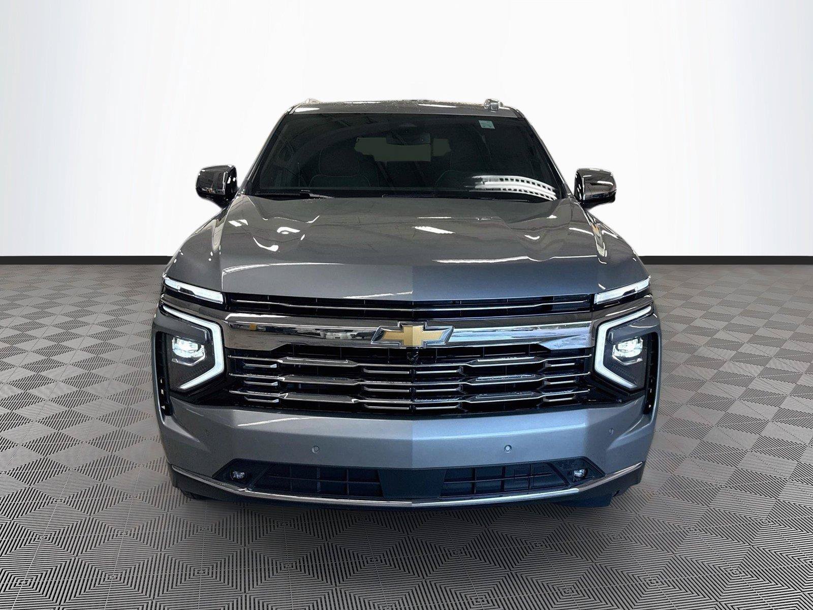 Used 2026 Chevrolet Tahoe Premier w/ Sun And Tow Package AWD/4WD image 2