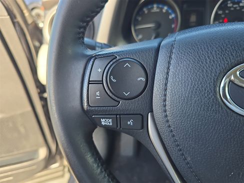 Used 2017 Toyota RAV4 XLE image 22