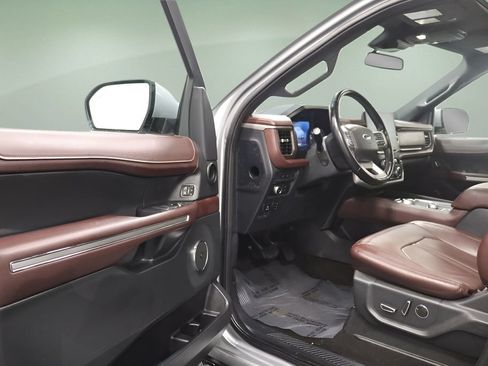 Used 2022 Ford Expedition Max Limited AWD/4WD image 11