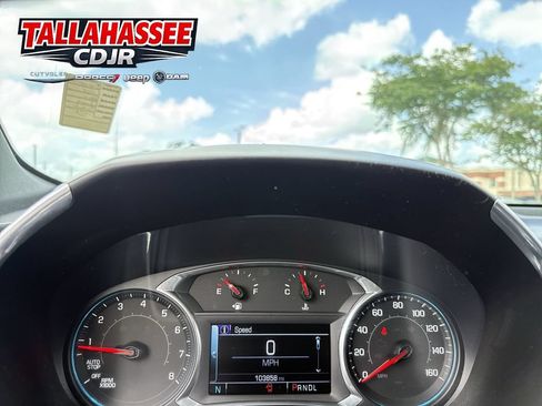 Used 2018 Chevrolet Equinox LT w/ Sun & Infotainment Package FWD image 17