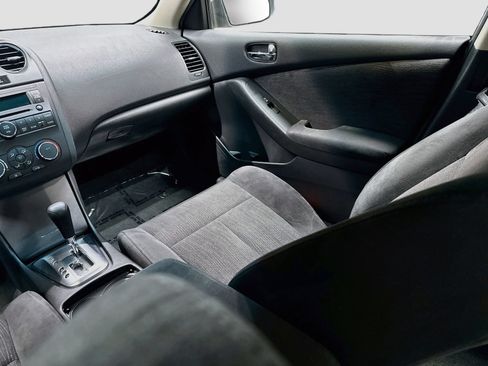 Used 2011 Nissan Altima 2.5 S FWD image 23