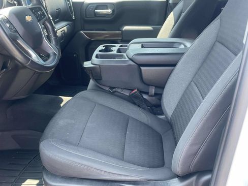Used 2022 Chevrolet Silverado 1500 LT AWD/4WD image 12