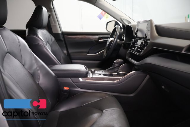 Used 2022 Toyota Highlander Limited AWD/4WD image 30