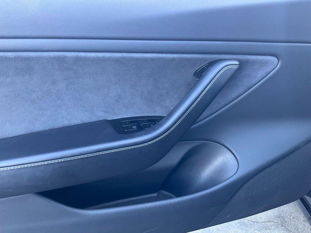 Used 2018 Tesla Model 3 Performance AWD/4WD image 23