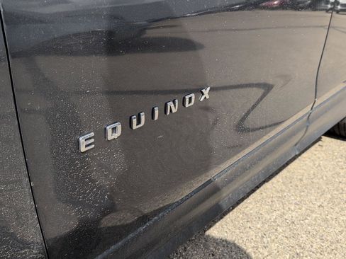 Used 2018 Chevrolet Equinox LT image 3