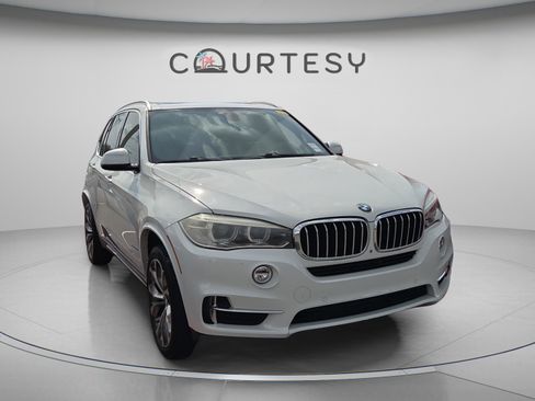 Used 2017 BMW X5 sDrive35i RWD image 3