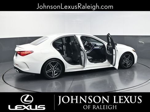 Used 2022 Mercedes-Benz C 300 4MATIC Sedan image 32