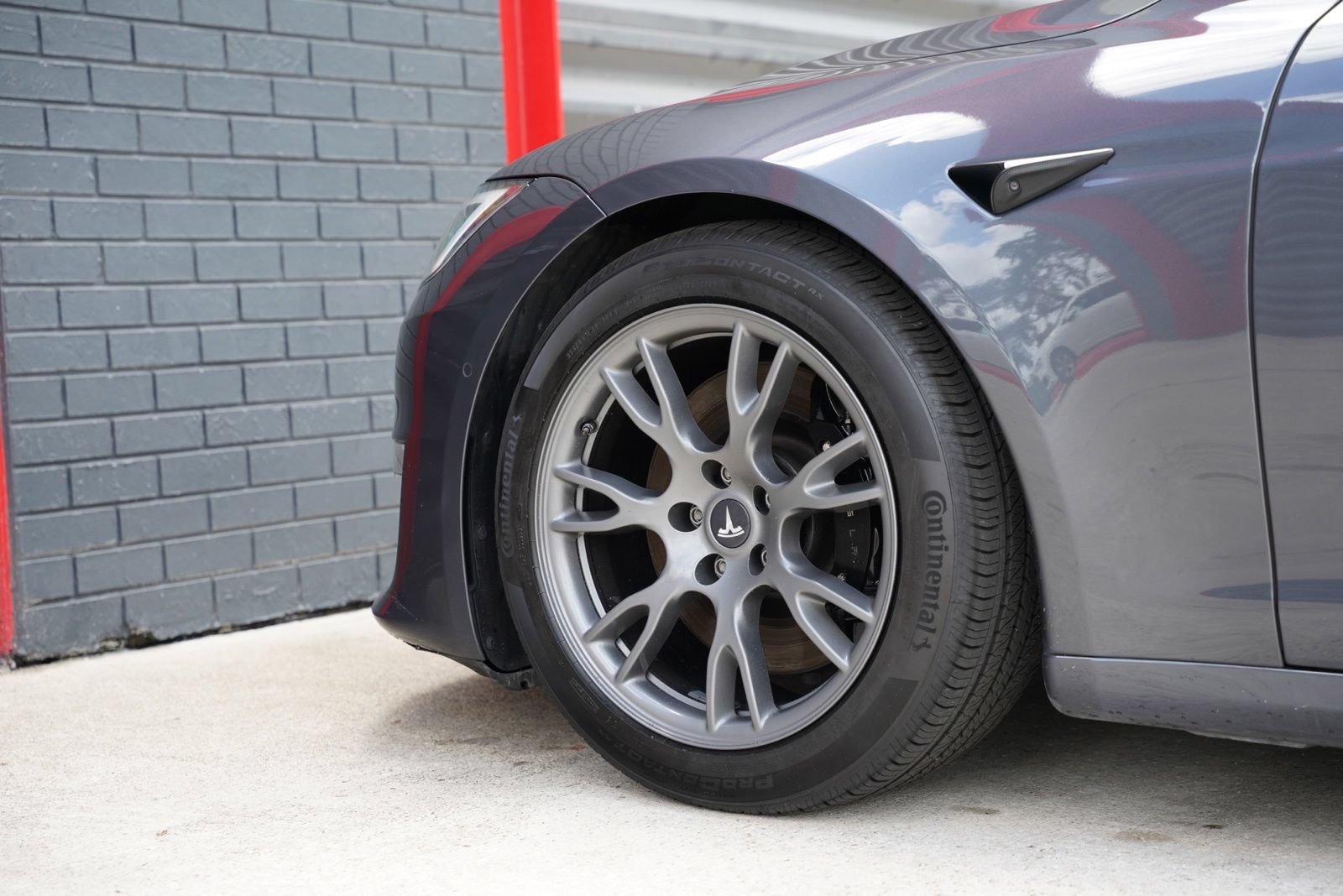 Used 2023 Tesla Model S AWD/4WD image 13