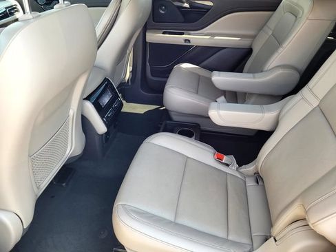 Certified 2023 Lincoln Aviator Reserve w/ Equipment Group 201A RWD image 12