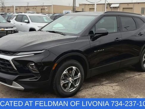 Certified 2024 Chevrolet Blazer LT w/ Convenience Package FWD image 4