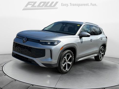 New 2026 Volkswagen Tiguan SE AWD/4WD image 3