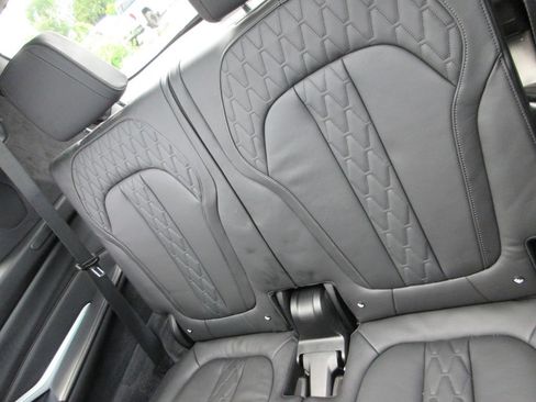 Used 2019 BMW X7 xDrive50i w/ Dynamic Handling Package AWD/4WD image 24