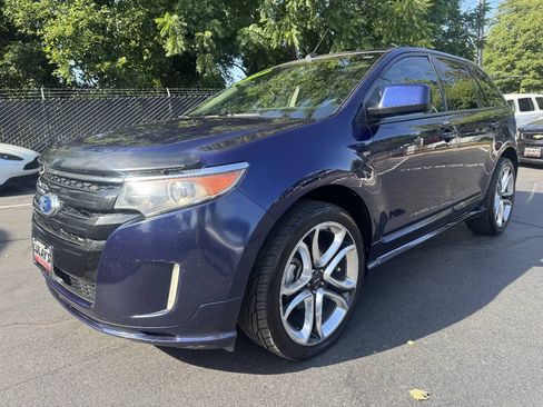 Used 2011 Ford Edge Sport w/ Driver Entry Pkg FWD image 1