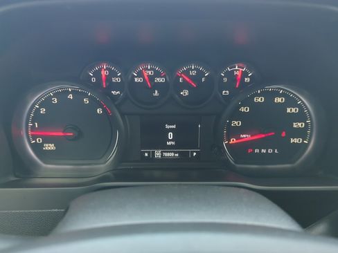 Used 2020 Chevrolet Silverado 1500 Custom w/ Custom Value Package image 16