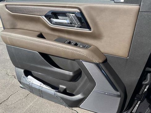 New 2026 GMC Yukon XL Denali Ultimate image 14