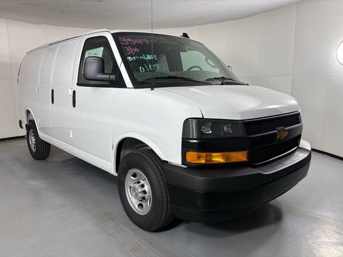 New 2026 Chevrolet Express 2500 w/ Driver Convenience Package RWD image 12