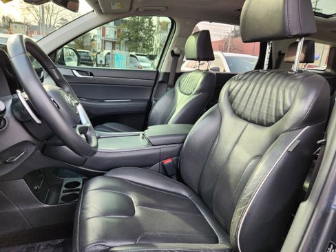 Used 2023 Hyundai Palisade Limited image 10