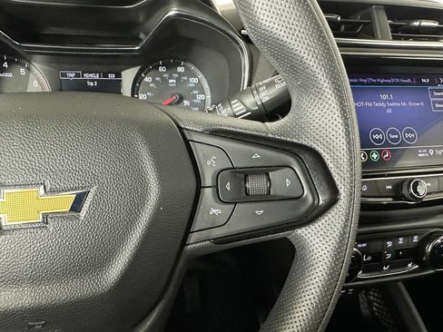 Used 2023 Chevrolet TrailBlazer LT w/ Convenience Package AWD/4WD image 14