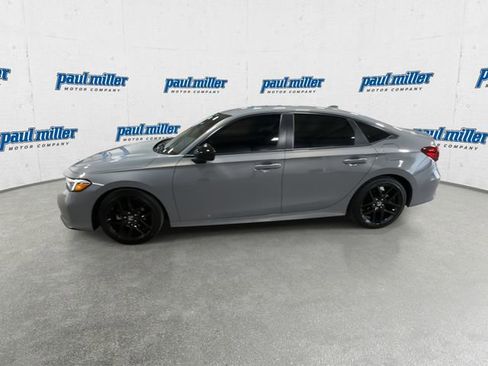 Used 2025 Honda Civic Sport image 6