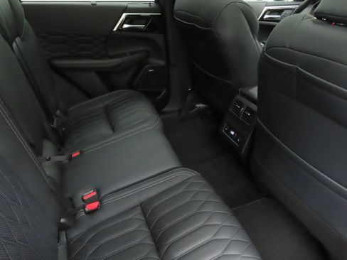 New 2026 Mitsubishi Outlander SEL FWD image 24