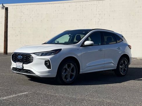 Used 2024 Ford Escape ST-Line Select w/ Tech Pack #1 image 2