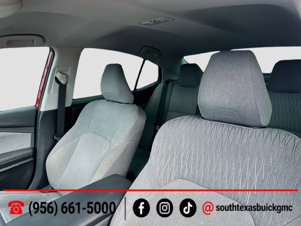 Used 2025 Toyota Camry LE w/ Convenience Package FWD image 13
