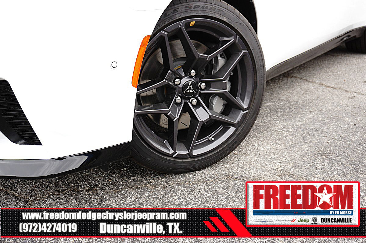 New 2026 Dodge Charger Scat Pack w/ Blacktop Package AWD/4WD image 9