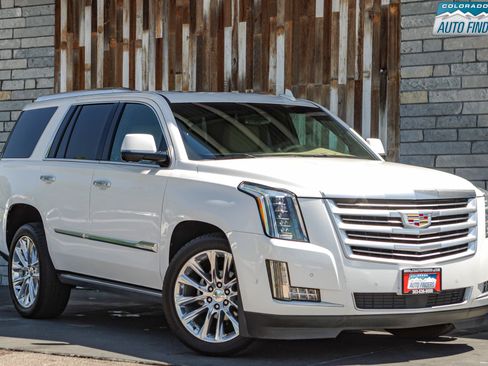 Used 2019 Cadillac Escalade Platinum AWD/4WD image 9