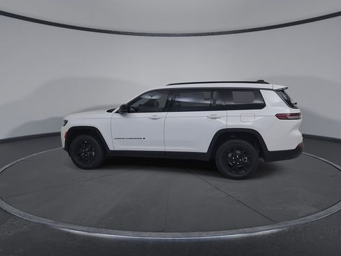 New 2026 Jeep Grand Cherokee L 4WD image 8