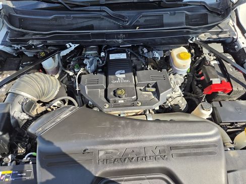 Used 2024 RAM 2500 Big Horn AWD/4WD image 30