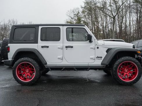 Used 2021 Jeep Wrangler Unlimited Willys image 4