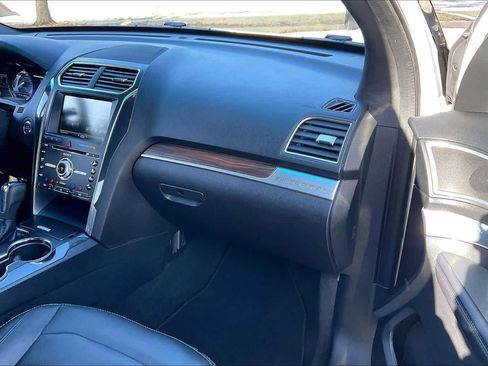 Used 2016 Ford Explorer Limited w/ Equipment Group 301A image 17