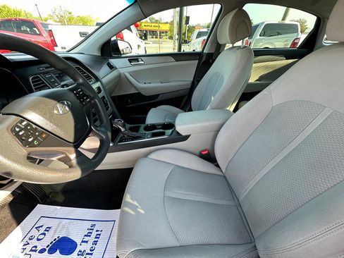 Used 2015 Hyundai Sonata SE image 11