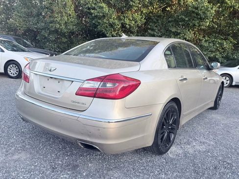 Used 2012 Hyundai Genesis 3.8 w/ Premium Pkg image 6