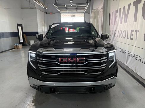 New 2026 GMC Sierra 1500 SLT w/ SLT Premium Package AWD/4WD image 39