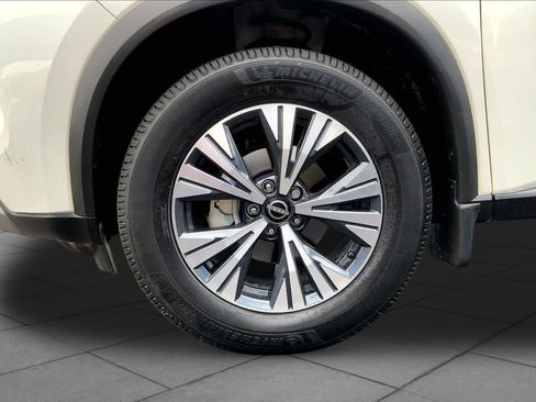 Used 2023 Nissan Rogue SV AWD/4WD image 11