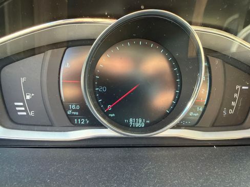 Used 2014 Volvo S60 T5 FWD image 2