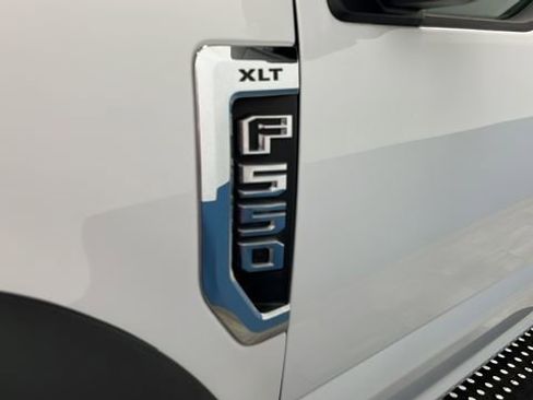Used 2022 Ford F550 2WD Regular Cab Super Duty w/ XLT Value Package image 33