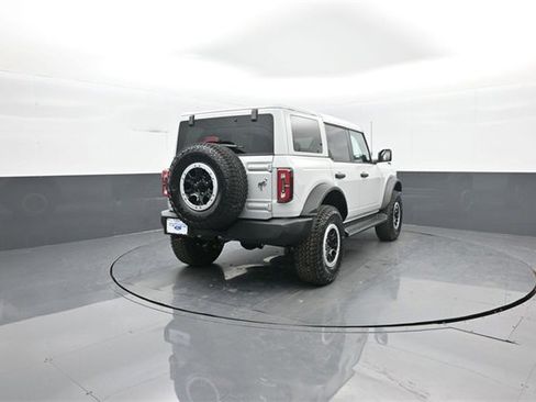 New 2026 Ford Bronco Outer Banks image 7