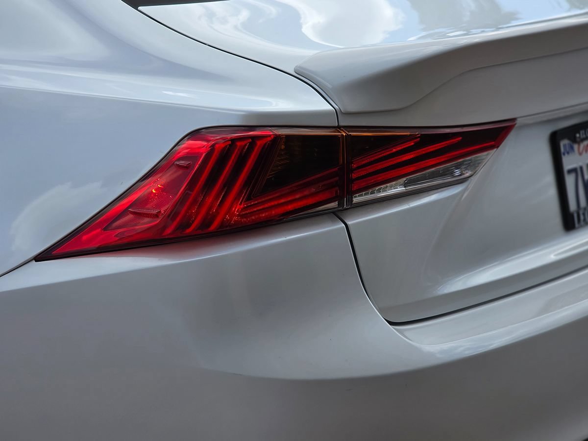 Used 2017 Lexus IS 200t RWD image 10