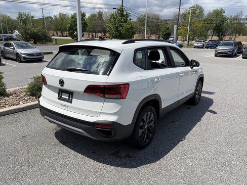 Used 2023 Volkswagen Taos S FWD image 5